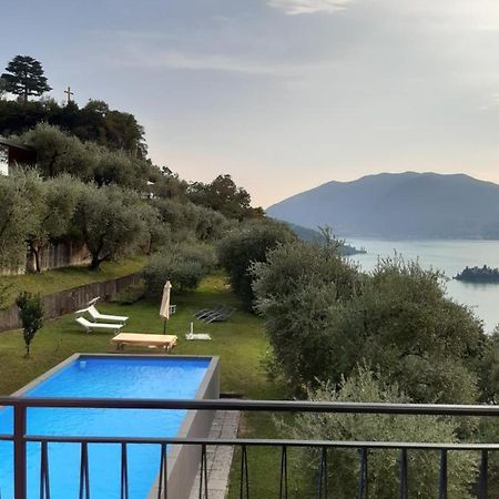 Magic On The Lake - Panoramic Marone Luaran gambar