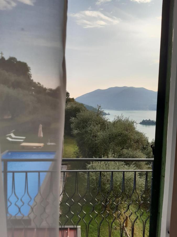 Magic On The Lake - Panoramic Marone Luaran gambar